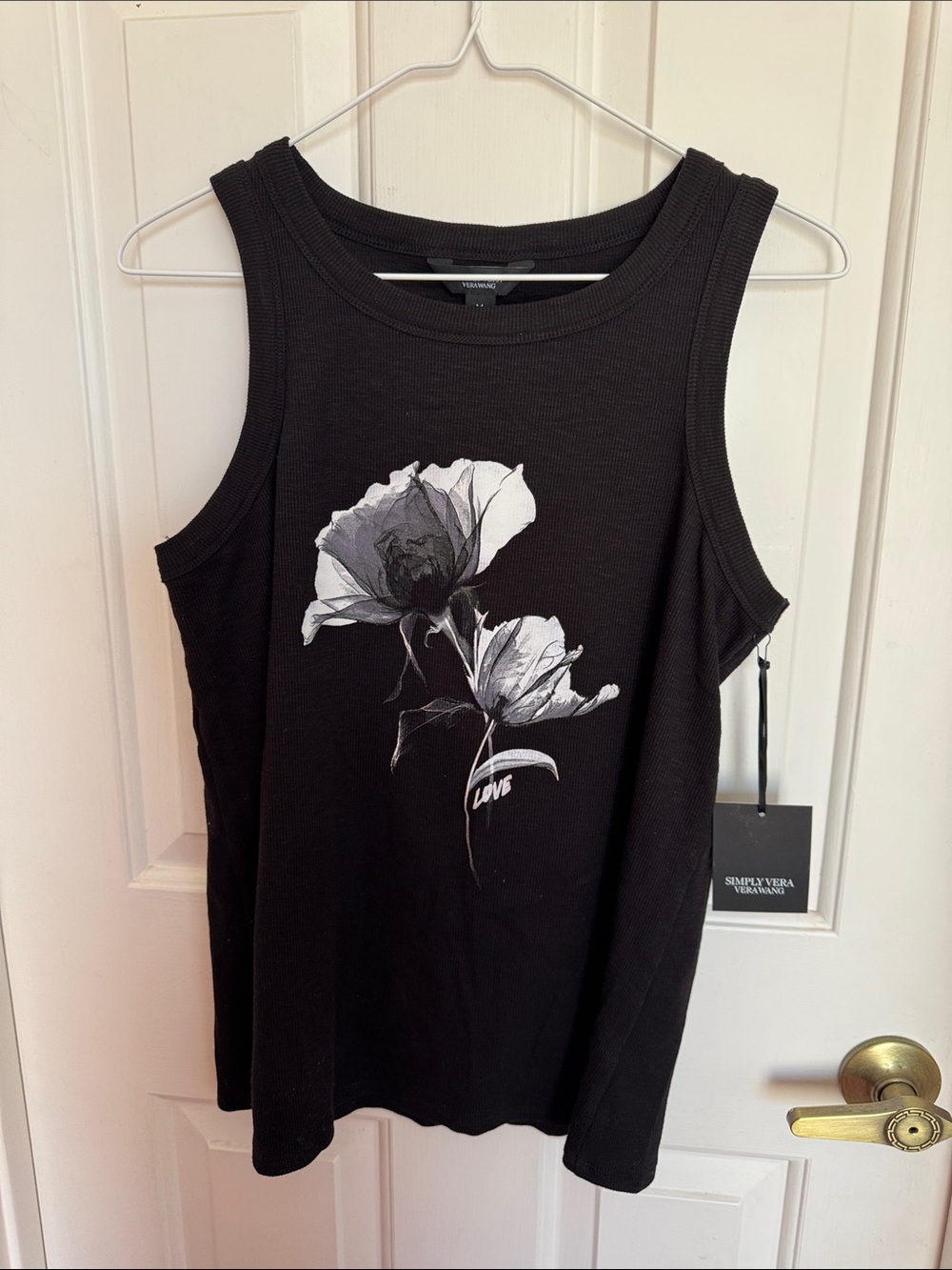 Simply Vera Vera Wang Black Floral Tank with Monochrome Bloom NWT